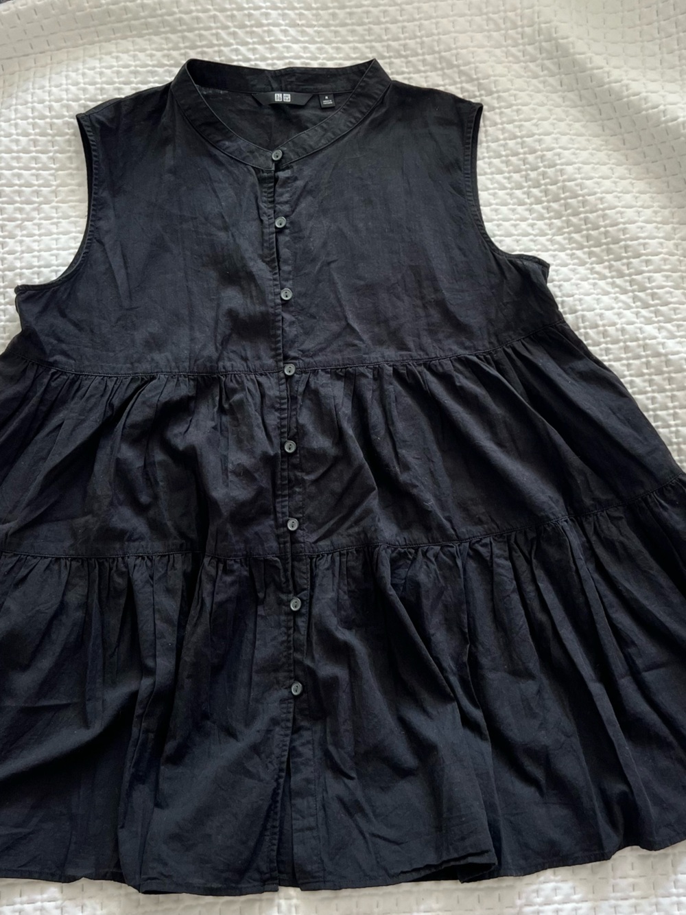 Uniqlo Sleeveless Black Tiered Button-Front Tunic Top